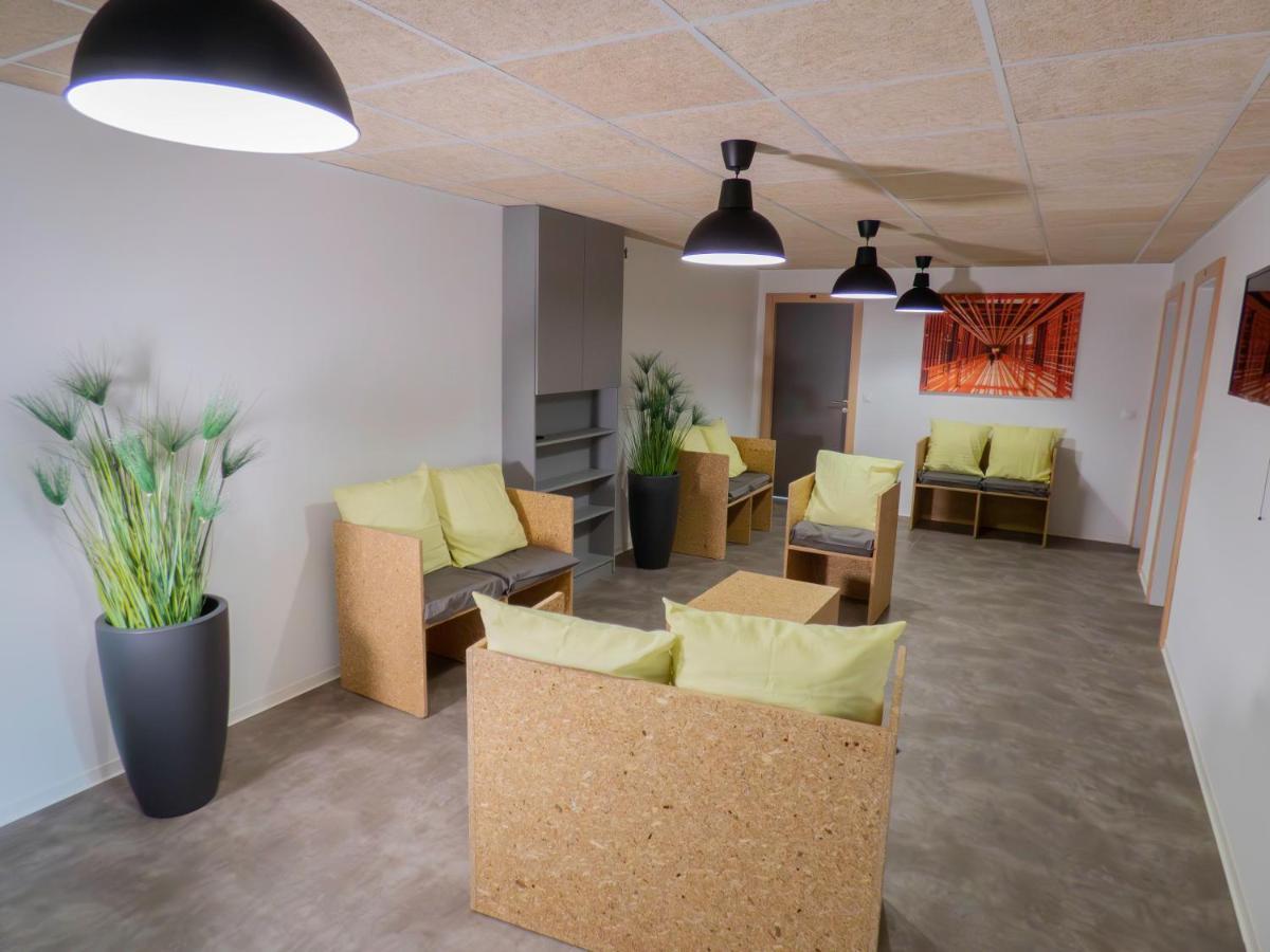 La Colloc Aparthotel Épinal Esterno foto