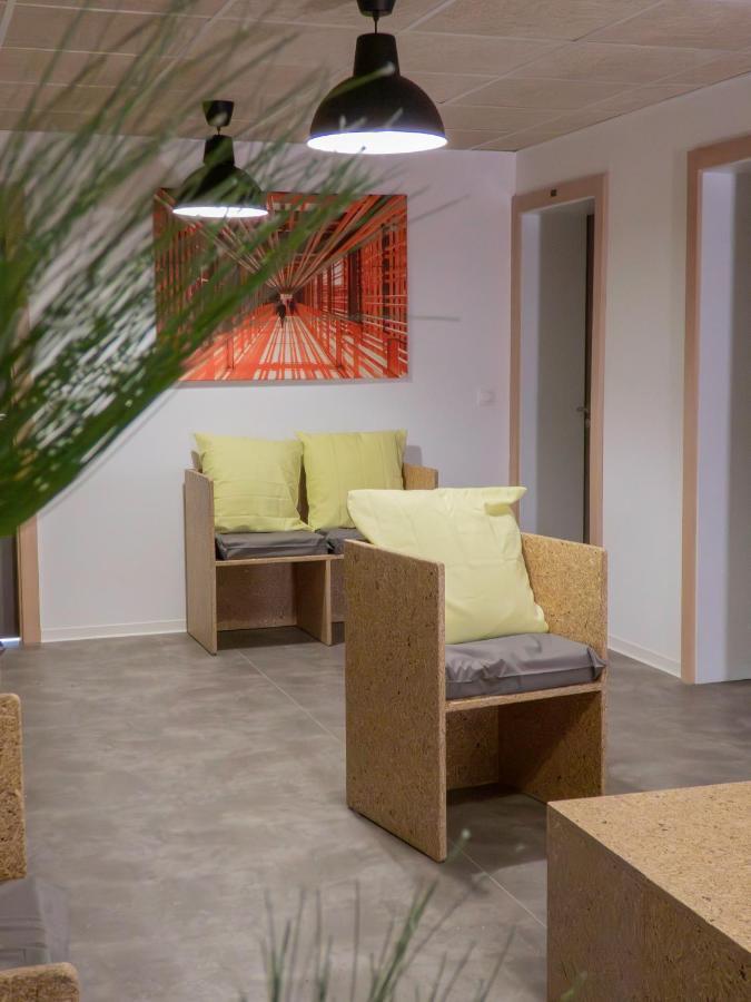 La Colloc Aparthotel Épinal Esterno foto