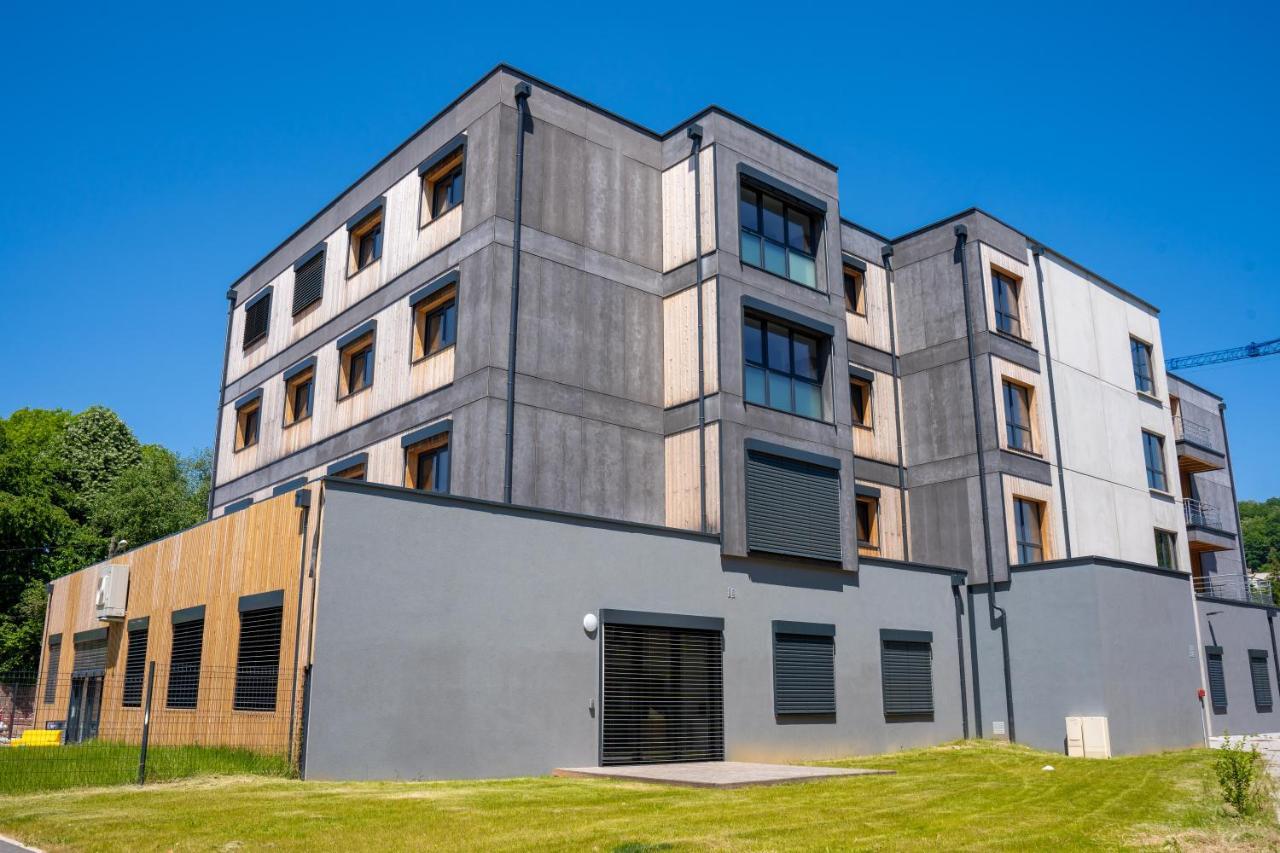 La Colloc Aparthotel Épinal Esterno foto
