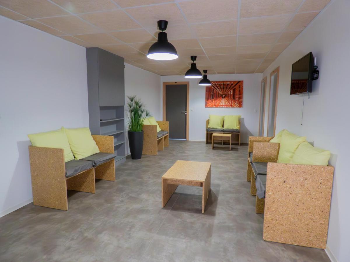 La Colloc Aparthotel Épinal Esterno foto